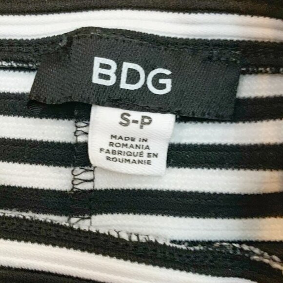 BDG Nautical Mod Stripe Sleeveless Mock Neck Trapeze Nautical Casual Dress - Picture 8 of 9